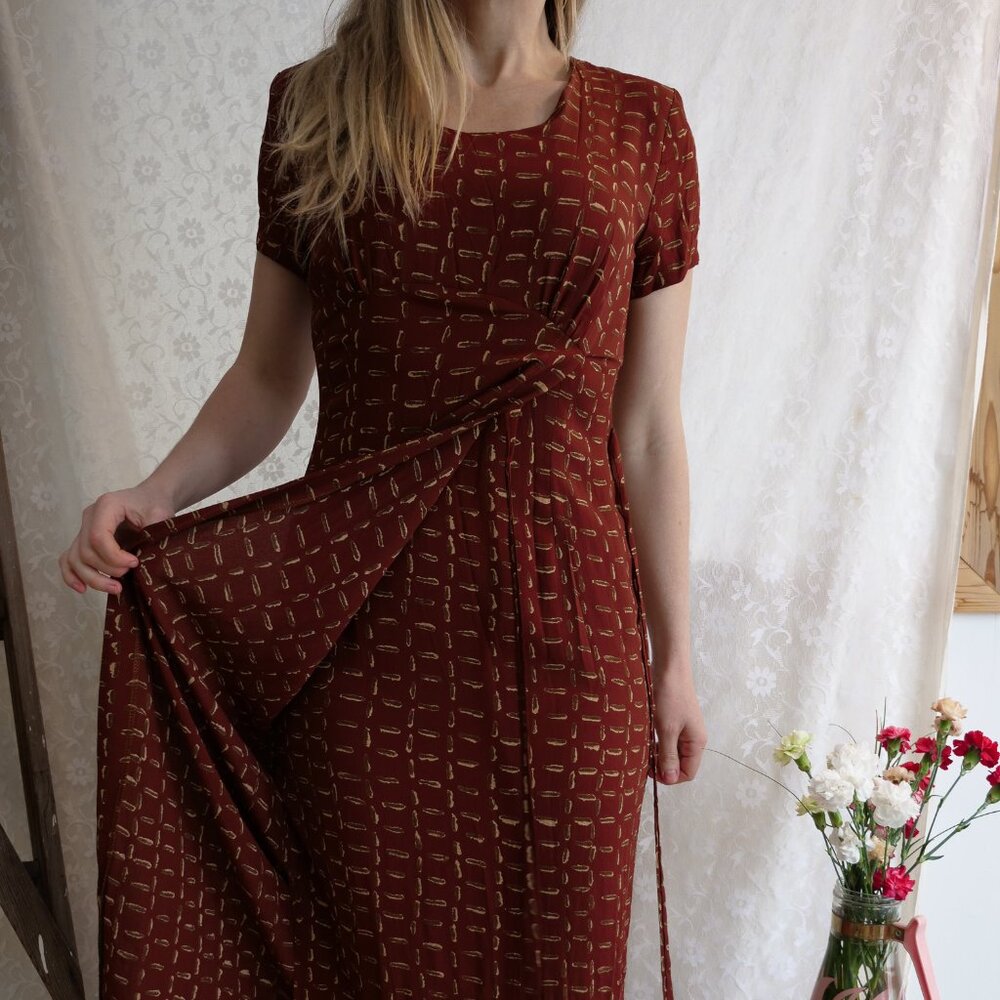 Vintage 1990s Dress US Women's size 6 Ladies S M Rust Colored 90s 100% Rayon